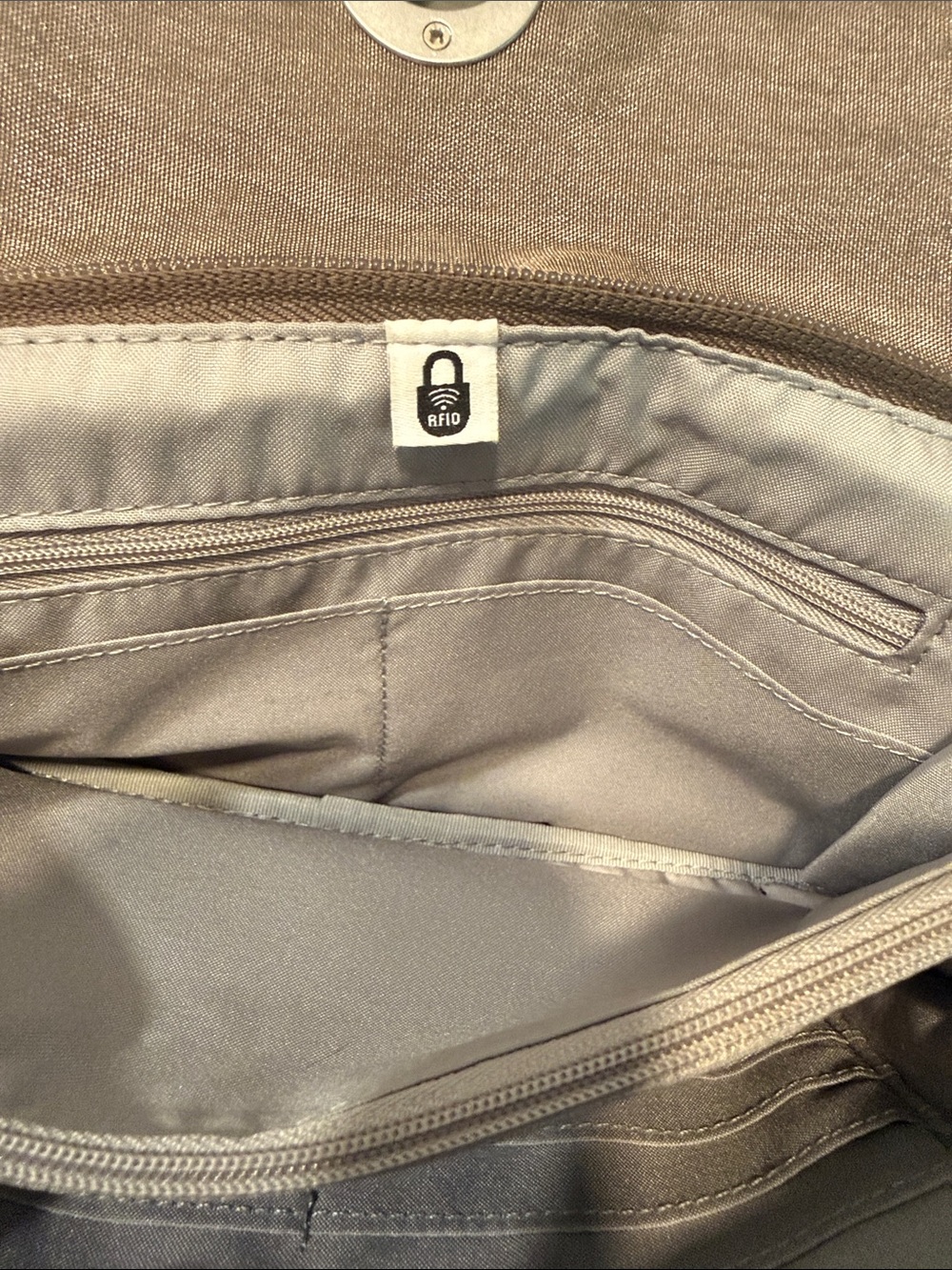 Baggalini Calais Crossbody Messenger Bag by - Picture 10 of 10